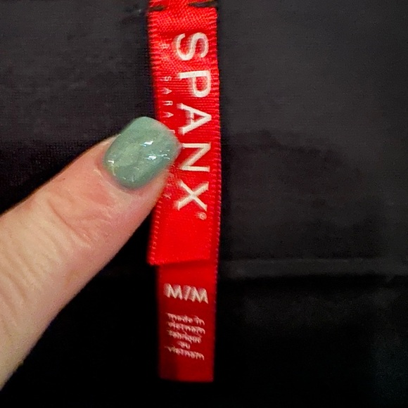 SPANX Black Leggings - Picture 2 of 3
